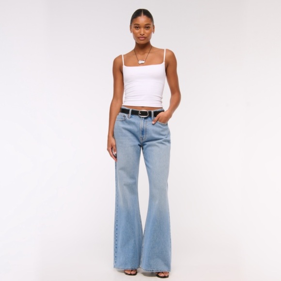 Abercrombie & Fitch Denim - curve love mid rise baggy bootcut jean